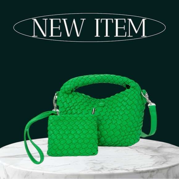 Handbags - Green Woven Handbag Set